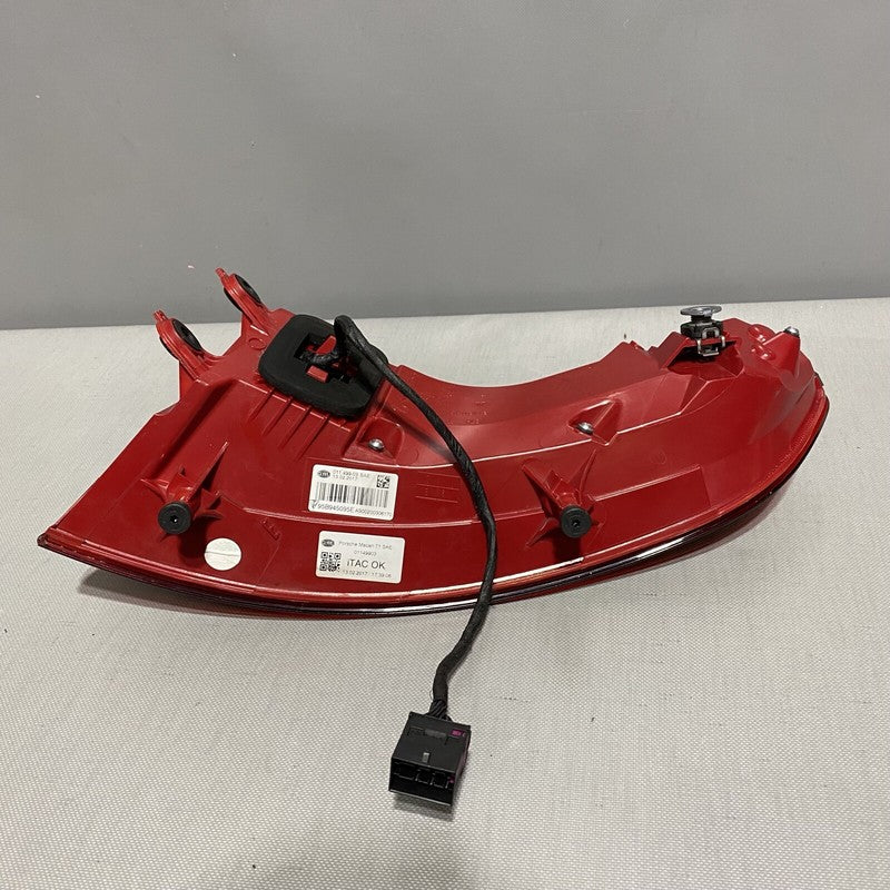 95B945095E PORSCHE MACAN TAIL LIGHT LEFT DRIVER LED 95B945095E OEM 2015 2016 2017 