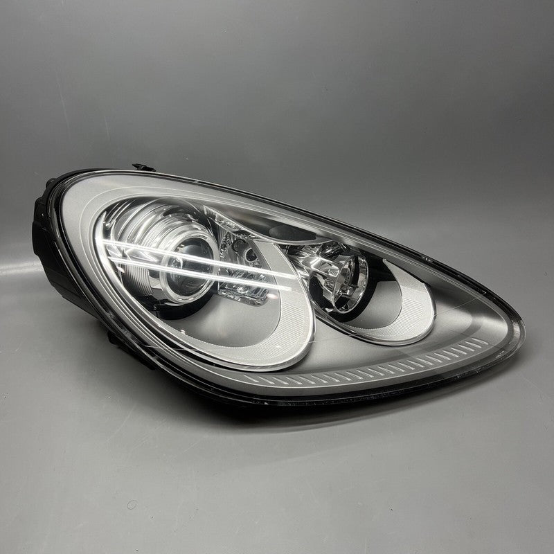 7P5941032BC PORSCHE CAYENNE HEADLIGHT RIGHT 2011 2012 2013 2014 XENON HID 7P5941032BC OEM