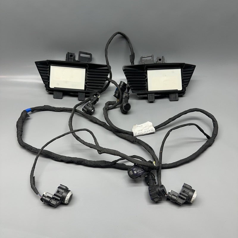 A2135403393 MERCEDES BENZ E300 REAR BUMPER HARNESS WITH BLIND SPOT AND SENSORS 2017 18 2019