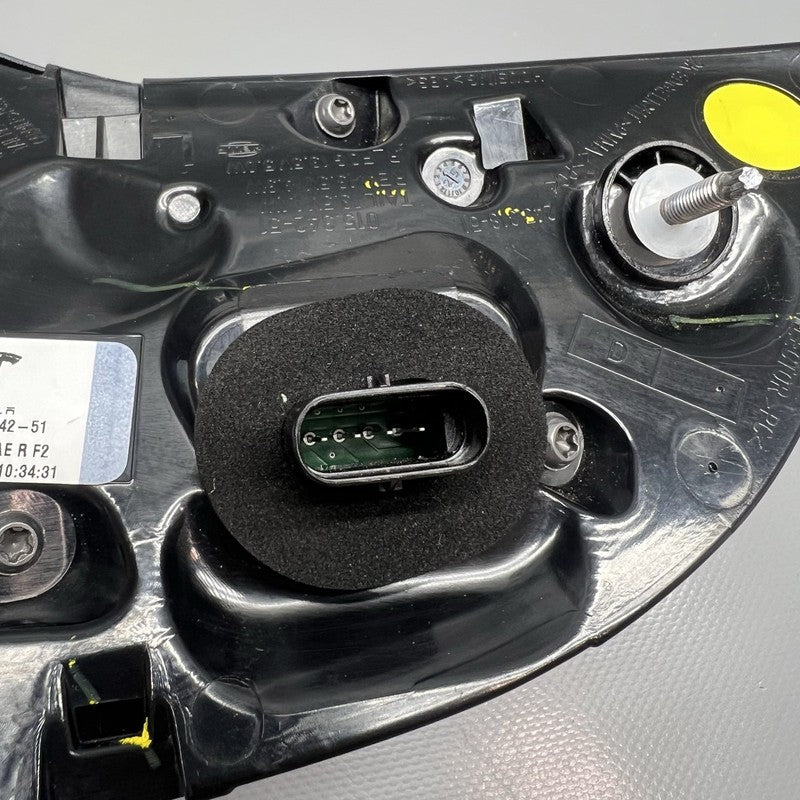 1502088-00-B TESLA MODEL Y TAIL LIGHT TRUNK LEFT DRIVER 2021 2022 2023 2024 OEM 1502088-00-B