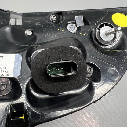 1502088-00-B TESLA MODEL Y TAIL LIGHT TRUNK LEFT DRIVER 2021 2022 2023 2024 OEM 1502088-00-B