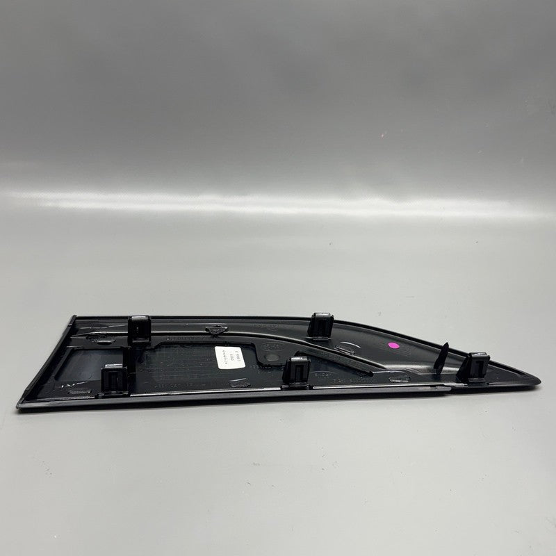 LAND ROVER DISCOVERY FENDER GRILLE VENT 2021 2022 2023 OEM LR164409
