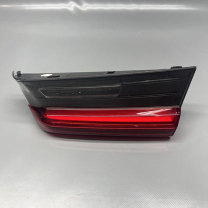 H8749509 BMW M3 TAIL LIGHT INNER RIGHT 330 M340 2019 2020 2021 OEM H8749509 SEDAN