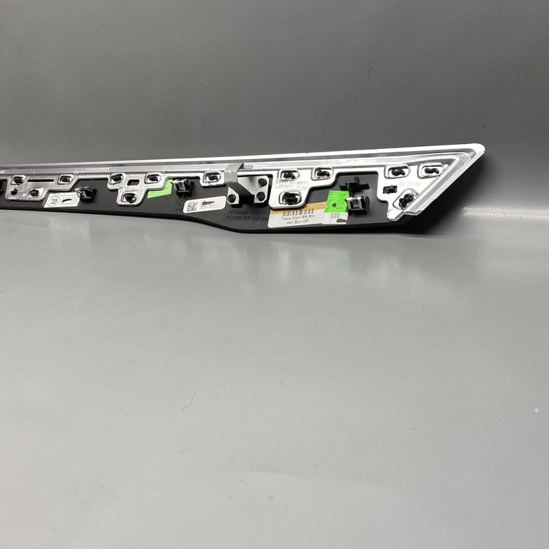 1036081-00 TESLA MODEL X INTERIOR DOOR PANEL WOOD TRIM RIGHT REAR 2016 2017 2018 2019 2020