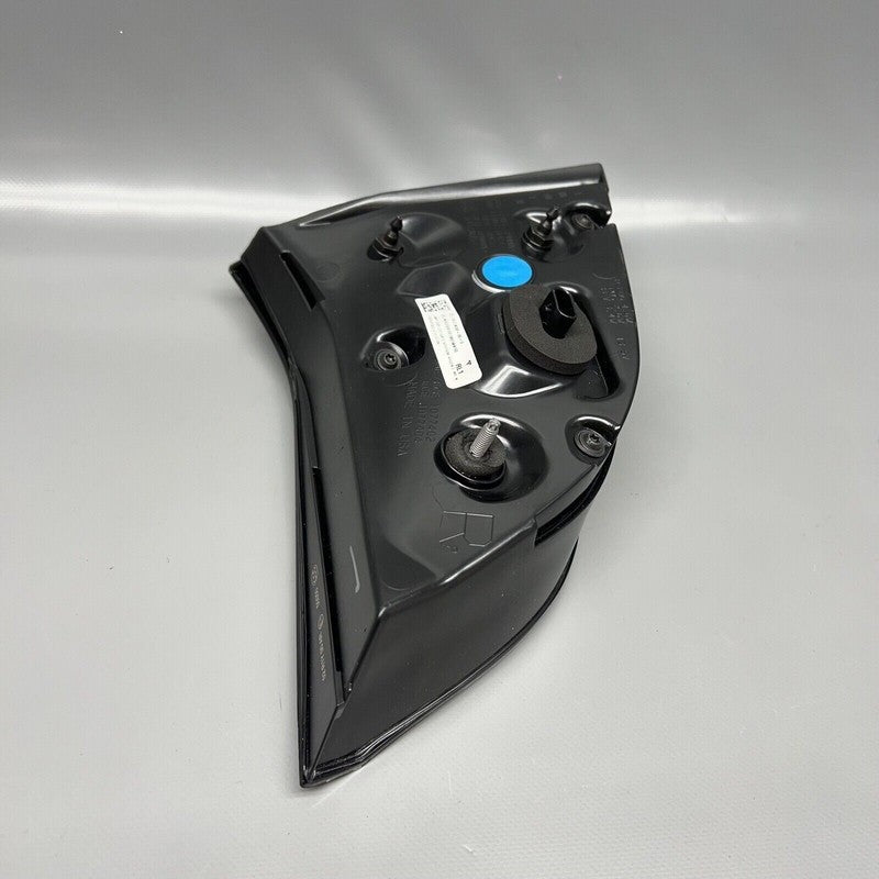 1077402-00-G TESLA MODEL 3 TAIL LIGHT TRUNK RIGHT PASSENGER 2017 18 19 20 2021 1077402-00-G