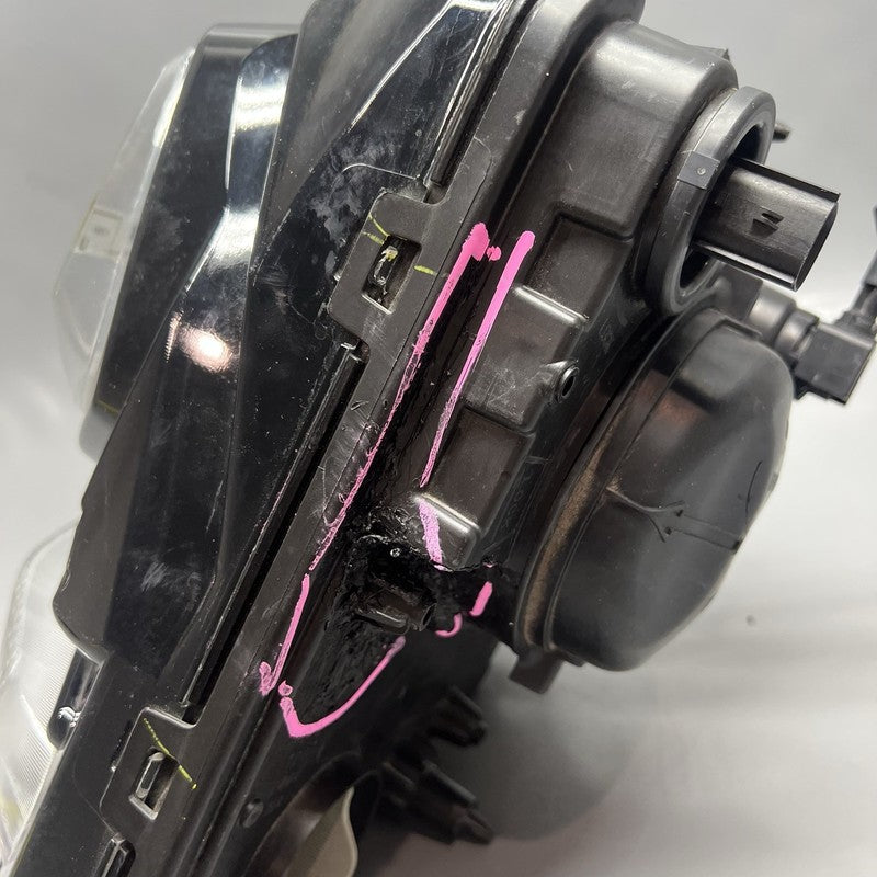 84588815 CHEVY BLAZER HEADLIGHT LEFT DRIVER 2019 2020 2021 2022 OEM 84588815