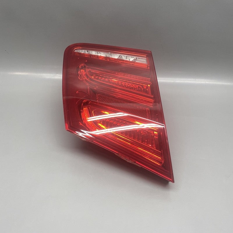 MERCEDES BENZ E350 TAIL LIGHT LEFT INNER A2129062757 2014 2015 2016 OE