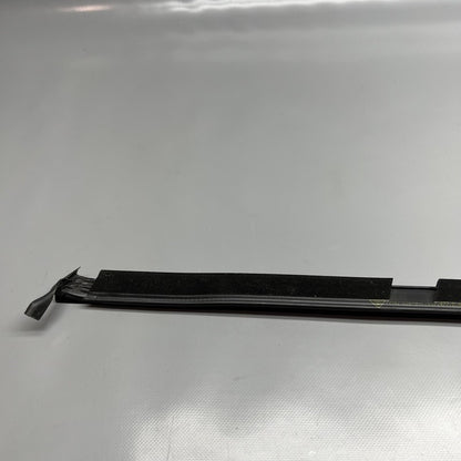 9Y0837476J PORSCHE CAYENNE DOOR BELT MOLDING RIGHT FRONT 2019 2020 OEM 9Y0837476J