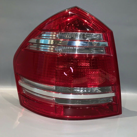 A1648200564 MERCEDES BENZ GL450 LEFT DRIVER SIDE TAIL LIGHT 2007 2008 2009 OEM