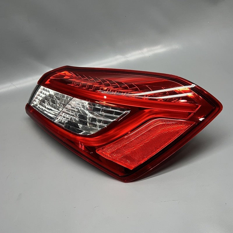MASERATI GHIBLI TAIL LIGHT RIGHT PASSENGER 2014 15 16 17 2018 LED OEM 