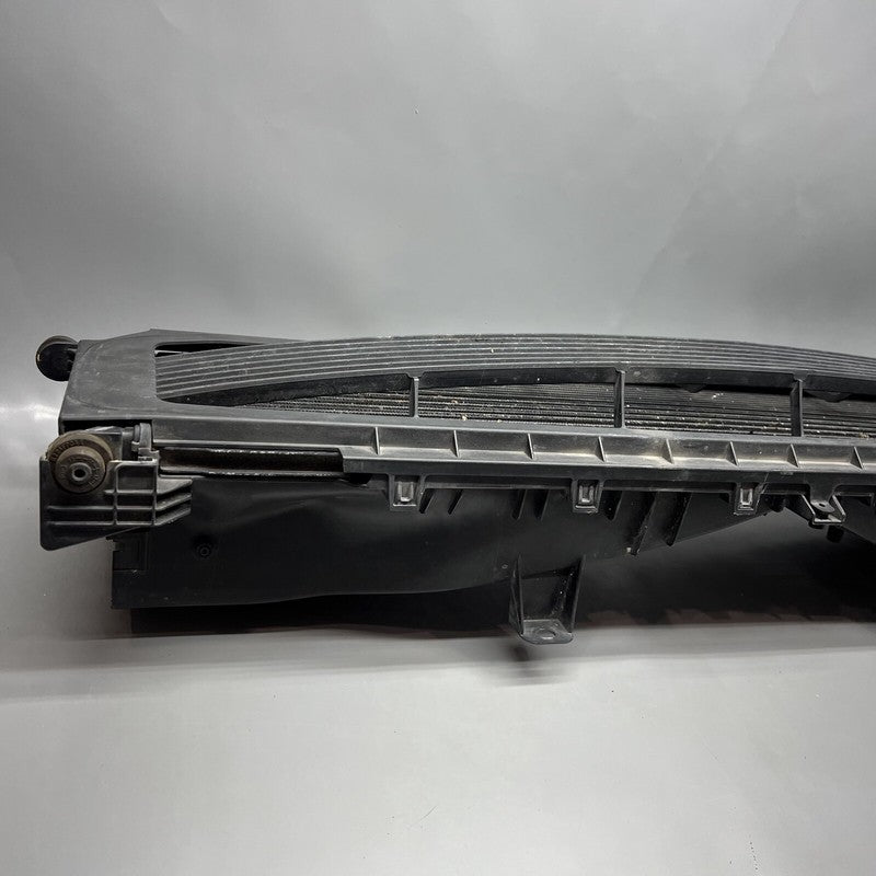 1058074-00-B TESLA MODEL S FRONT CENTER RADIATOR SHUTTER AIR DUCT 2016 2017 2018 2019 2020 