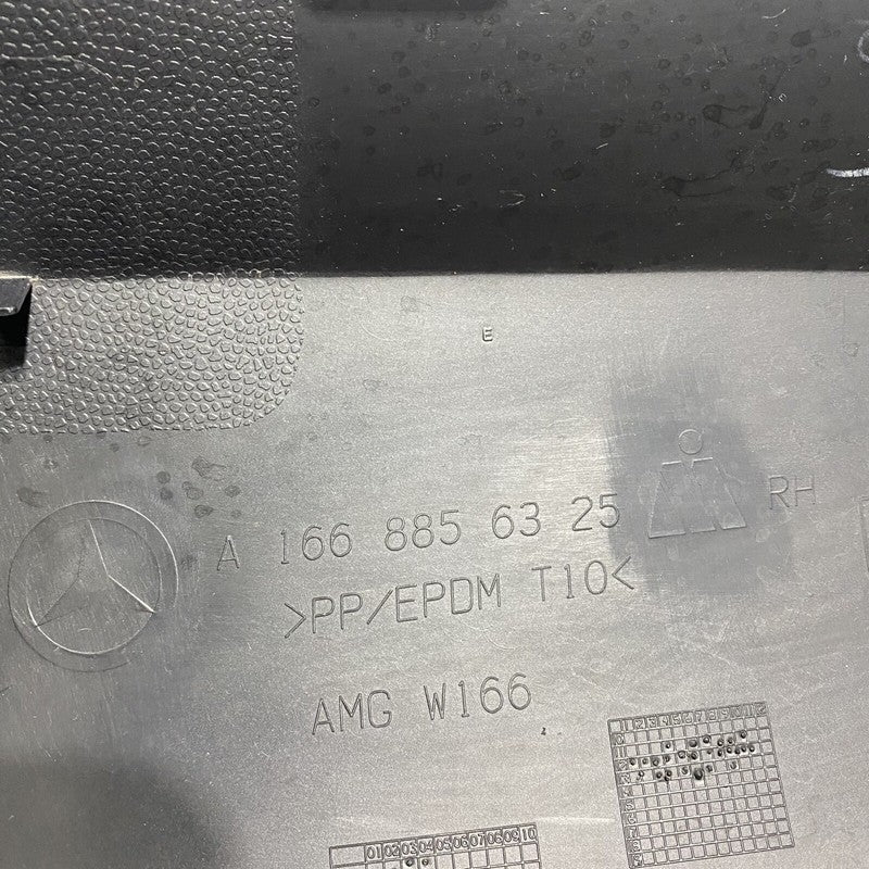 A1668856325 MERCEDES BENZ ML350 REAR BUMPER RIGHT TRIM A1668856325 OEM 2012 2013 2014