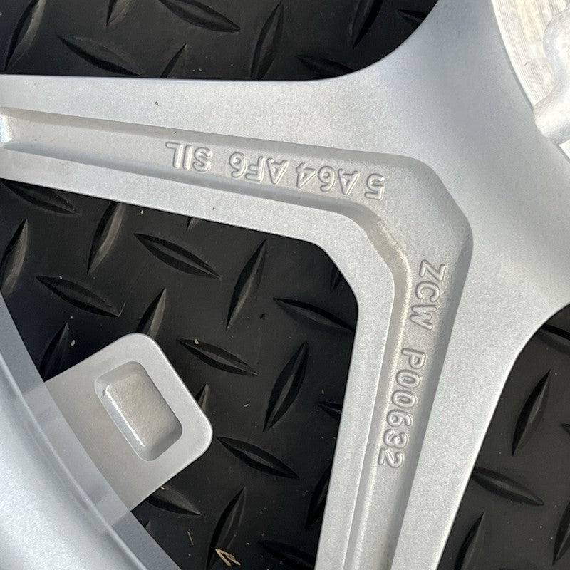 5A7C687 BMW 330i WHEEL RIM 18 INCH 2024 2025 OEM 5A7C687