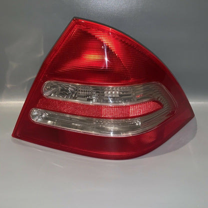 C230 MERCEDES BENZ C250 C350 RIGHT SIDE TAIL LIGHT SEDAN 2001 2002 2003 2004 OEM