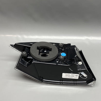 6005919-00-G TESLA MODEL S TAIL LIGHT RIGHT PASSENGER 2016 2017 2018 2019 OEM 6005919-00-G