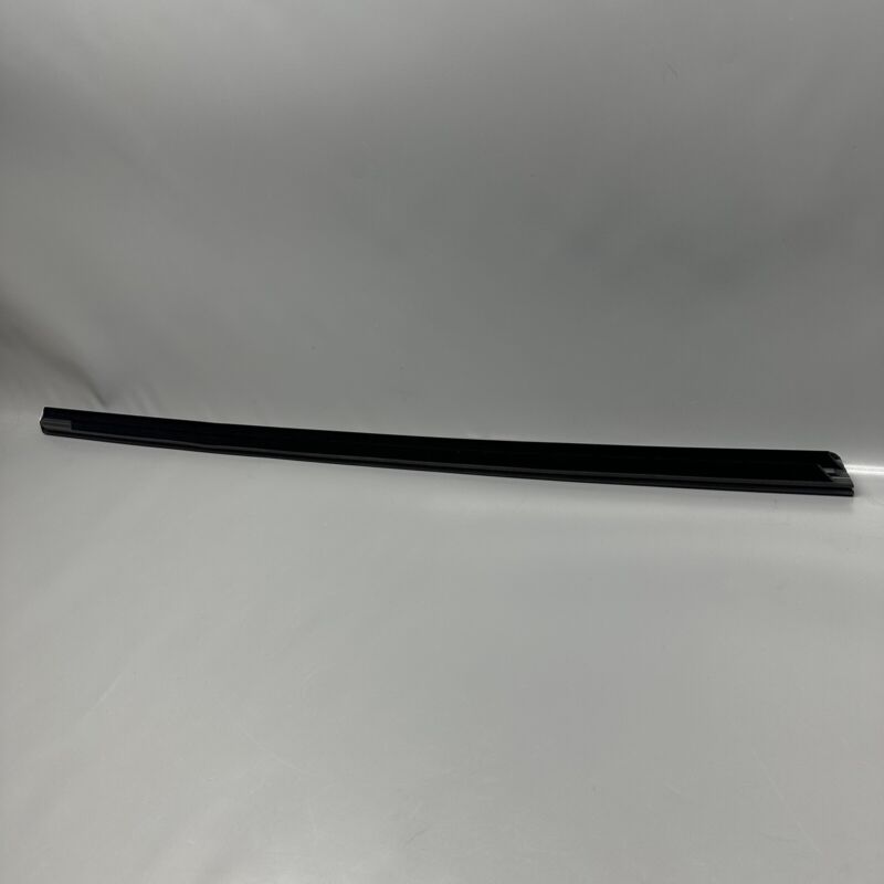 1080681-01-1 TESLA MODEL 3 DOOR WINDOW MOLDING LEFT FRONT 2017 18 19 20 21 2022 1080681-01-1