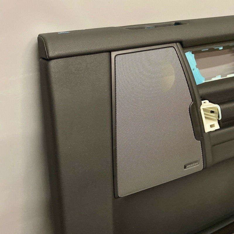 LR016876 LAND ROVER LR4 DOOR PANEL RIGHT FRONT 2010 2011 2012 2013 2014 2015 2016 OEM