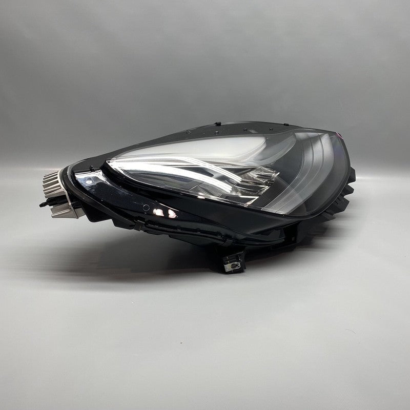 1077372-00-L TESLA MODEL 3 HEADLIGHT RIGHT PASSENGER 1077372-00-L 2017 2018 2019 2020 LED OEM