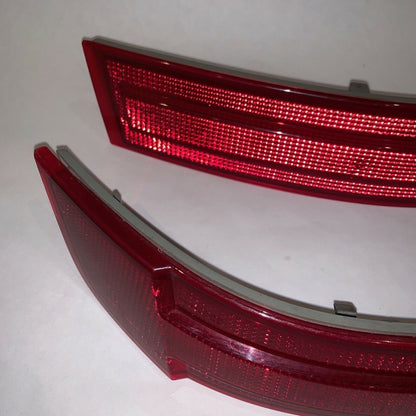 A1648201174KZ MERCEDES BENZ GL300 GL320 REAR BUMPER LEFT & RIGHT REFLECTOR 2007 2008 2009 OEM