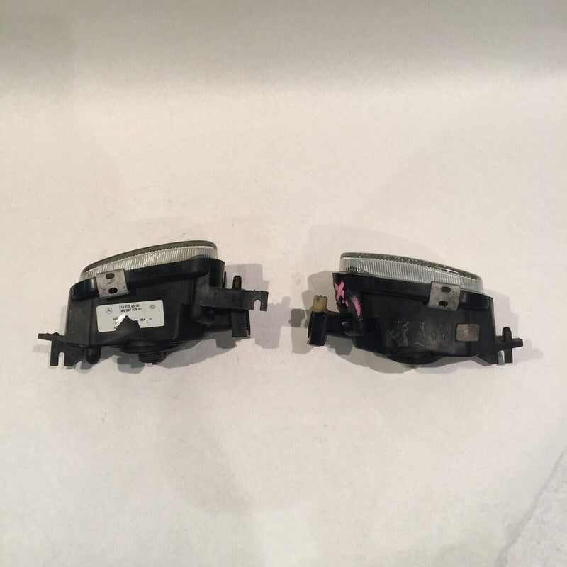 2158200556 MERCEDES BENZ CL500 FOG LIGHT LEFT AND RIGHT SIDE  CL CLASS 2000 2001 2002 OEM