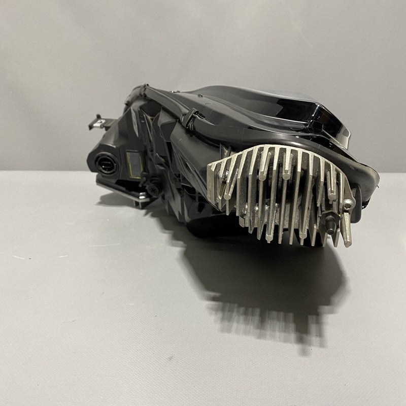1077372-10-I TESLA MODEL 3 HEADLIGHT RIGHT PASSENGER 2017 2018 2019 2020 LED OEM 