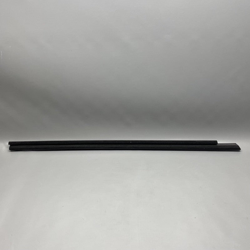 1038393-00-A TESLA MODEL S DOOR WINDOW MOLDING LEFT FR0NT 2012-2020 OEM 1038393-00-A