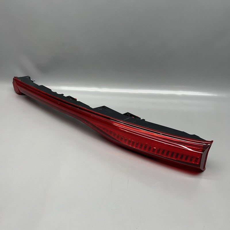 TOYOTA VENZA TAIL GATE TAIL LIGHT RIGHT PASSENGER 2021 2022 2023 OEM
