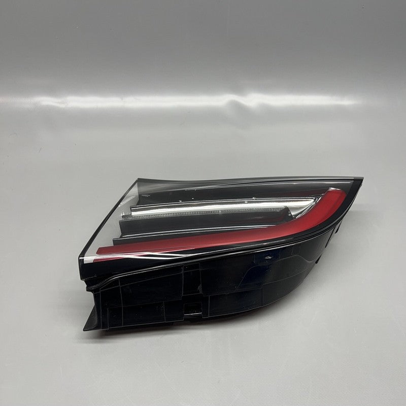 TESLA MODEL Y TAIL LIGHT TRUNK RIGHT PASSENGER 2020 21 22 23 2024 1502