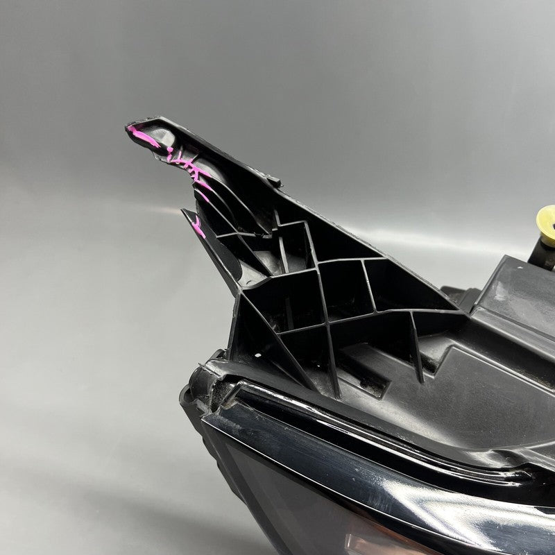 844346443 CHEVY IMPALA HEADLIGHT RIGHT PASSENGER 2014 XENON OEM DAMAGED