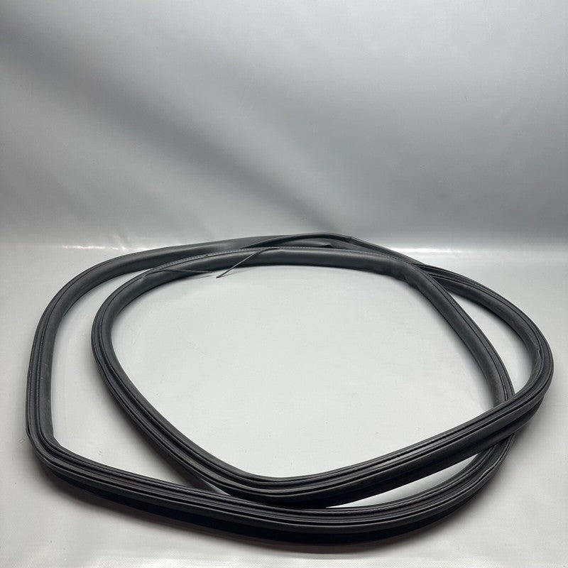 6009582-00-D TESLA MODEL S LIFTGATE TRUNK SEAL 2012 13 14 15 16 17 18 19 20 2021 6009582-00-D