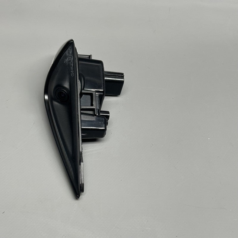 1495865-20-C TESLA MODEL 3 Y FENDER CAMERA MARKER RIGHT 2017 18 19 20 21 2022 1495865-20-C