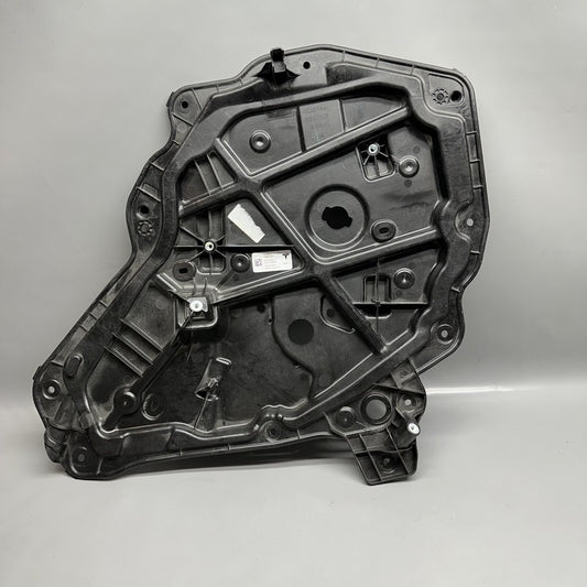 1526807-00-B TESLA MODEL Y DOOR CLOSEOUT PANEL ONLY RIGHT REAR 2020 21 22 2023 1526807-00-B