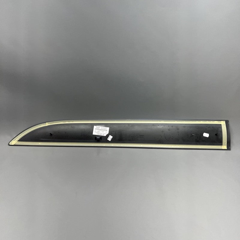 95B898562 PORSCHE MACAN DOOR MOLDING LOWER RIGHT FRONT 2015 16 17 18 2019 OEM 95B898562