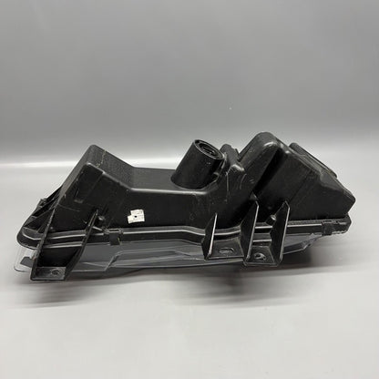 1077390-00-F TESLA MODEL 3 FOG LIGHT RIGHT PASSENGER 2017 2018 2019 2020 2021 2022 OEM 2 PIN