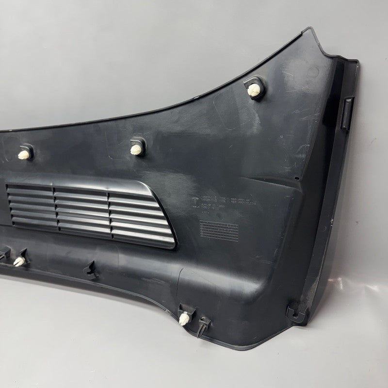 TESLA MODEL Y APRON REAR COVER 2020 2021 2022 2023 2024 OEM 1492605-00