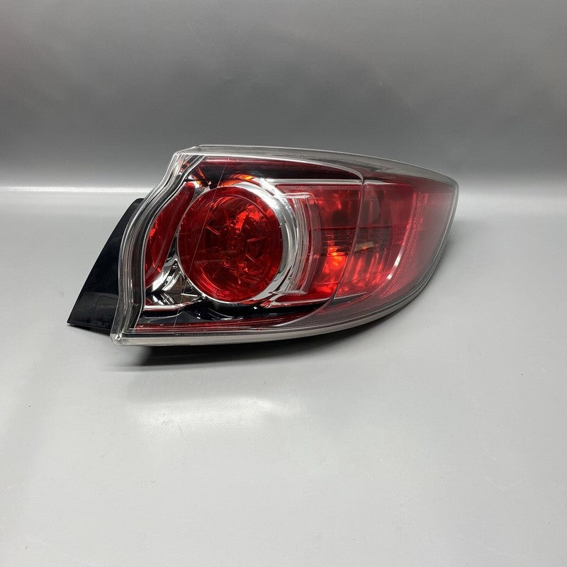 MAZDA 3 HATCHBACK TAIL LIGHT RIGHT PASSENGER BBN751150 2010 2011 2012 