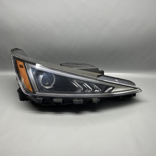 92102F3500 HYUNDAI ELANTRA HEADLIGHT RIGHT PASSENGER 92102F3500 2019 2020 HALOGEN OEM