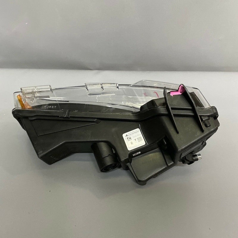 1077392-00-E TESLA MODEL 3 FOG LIGHT RIGHT PASSENGER SIDE 2017 2018 2019 2020 LED OEM 