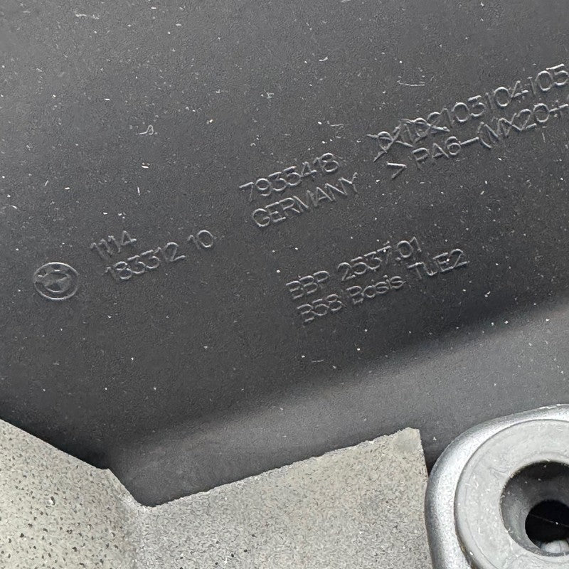 BMW 540 740 X5 X6 X7 ENGINE COVER 2024 2025 2026 OEM 7935418