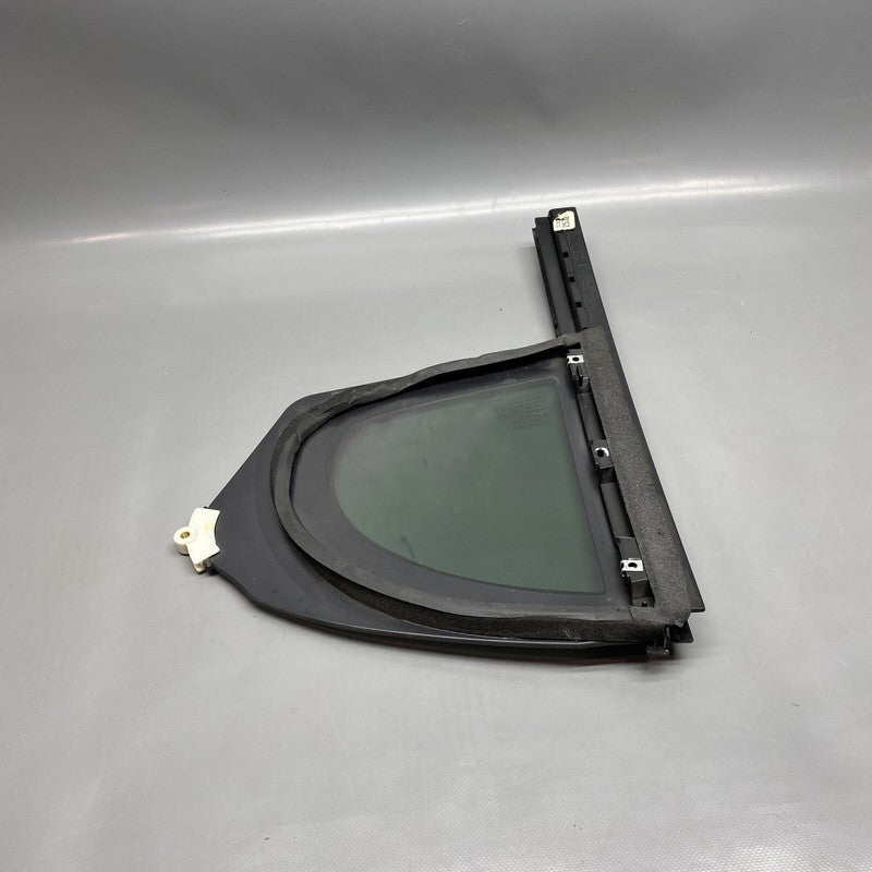 EI43R-001582 JAGUAR XF QUARTER WINDOW RIGHT REAR EI43R-001582 2009 2010 11 12 13 14 2015 OEM
