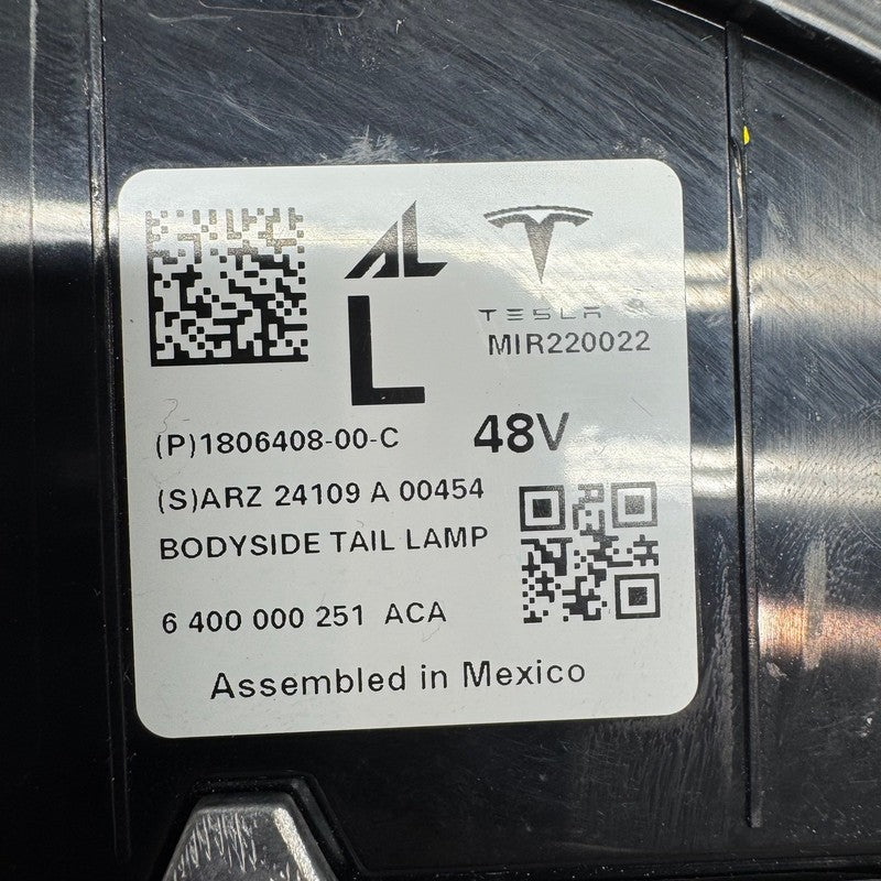 TESLA CYBERTRUCK TAIL LIGHT LEFT DRIVER 2024 2025 2026 OEM 1806408-00-
