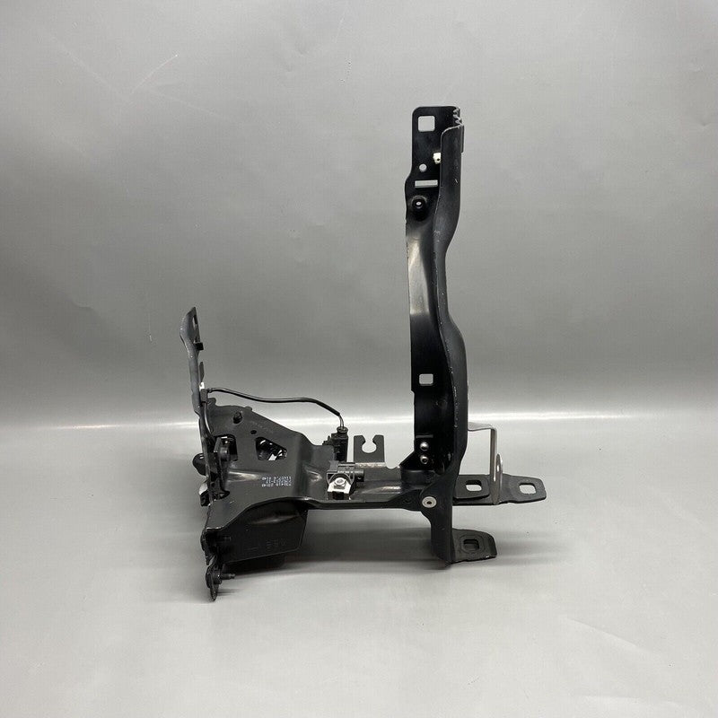 7357213 BMW 750 RADIATOR SUPPORT HEADLIGHT BRACKET LEFT 7357213 2016 2017 2018 2019 OEM