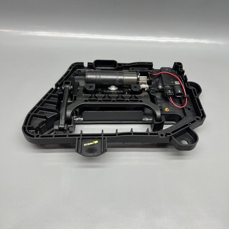 1046122-00-G TESLA MODEL S DOOR HANDLE RIGHT FRONT 2017 2018 2019 GEN 2 OEM 1046122-00-G