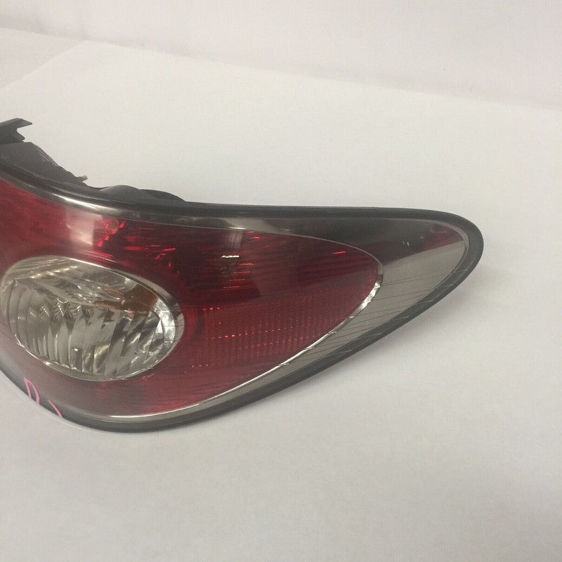 LEXUS ES300 ES330 TAIL LIGHT RIGHT PASSENGER 2002 2003 2004 OEM