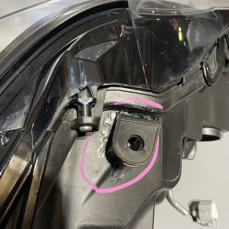 IS300 LEXUS IS300 LUXURY HEADLIGHT LEFT DRIVER XENON 2018 2019 2020 2021 OEM