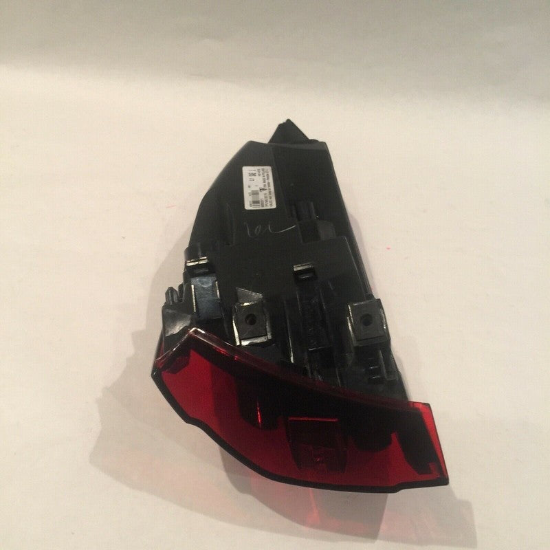 7P5945207R PORSCHE CAYENNE TAIL LIGHT LEFT DRIVER 2015 2016 2017 LED OEM