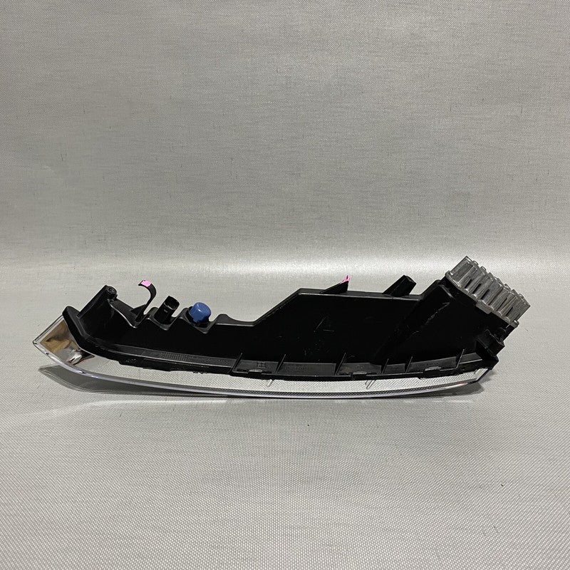 7P5941182J PORSCHE CAYENNE GTS FOG LIGHT RIGHT PASSENGER 7P5941182J 2015 2016 2017 LED OEM