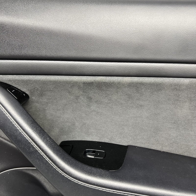 1105094-00-F TESLA MODEL 3 DOOR PANEL RIGHT FRONT 2017 2018 2019 2020 OEM 1105094-00-F
