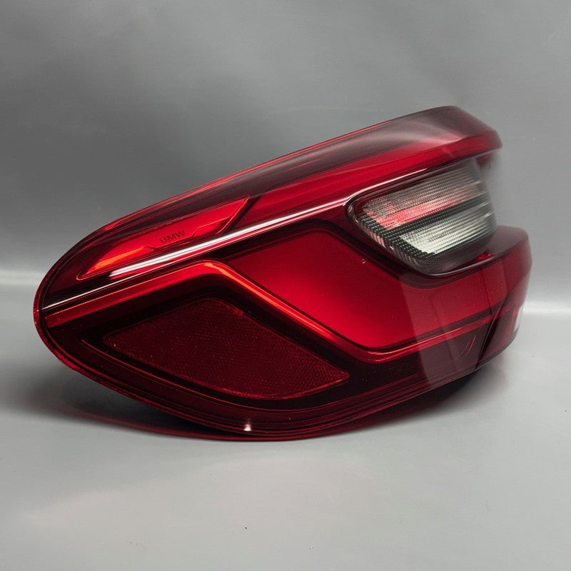 BMW X5 TAIL LIGHT LEFT DRIVER X5M 2019 2020 2021 2022 2023 OEM 3744226