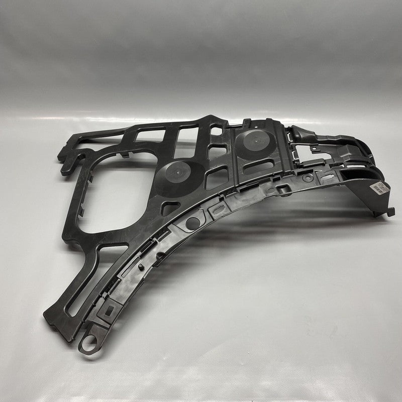 7P5807377A PORSCHE CAYENNE BUMPER GUIDE LEFT REAR 2011 2012 2013 2014 OEM 7P5807377A